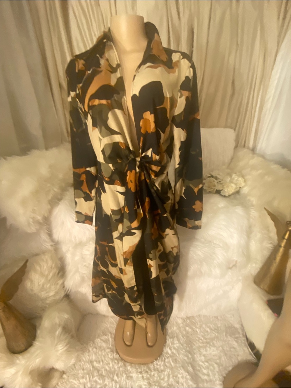 Long-Sleeve Twist-Front Floral Midi Dress in Black & Tan